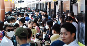 GS Phan Văn Trường - người gần 80 tuổi, từng đi qua 80 nước, đàm phán 60 tỷ USD thẳng thắn: Tài sản, thành công, bước ngoặt được quyết định từ độ tuổi này! - Ảnh 5.