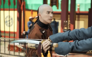 Ngó vào tổ chim, người đàn ông sửng sốt tìm thấy vàng: Chuyện xảy ra sau đó khiến anh day dứt không thôi - Ảnh 3.