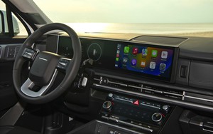 VinFast thu xe xăng đổi xe điện, khách mang Mercedes đến - Ảnh 10.