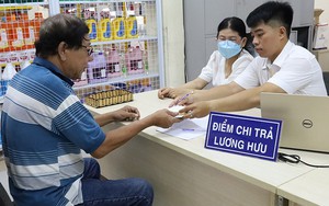 Thấy mẹ già hơn 70 tuổi dùng lương hưu mua online 2kg vàng thỏi định giao cho “cán bộ ngân hàng” giữ hộ, con trai lập tức báo công an - Ảnh 3.