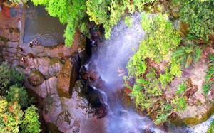 Thấy hệ thống b&aacute;o l&atilde;i 3 tỷ sau 36 lần chuyển tổng số tiền 1 tỷ đồng, người phụ nữ H&agrave; Nội lập tức b&aacute;o c&ocirc;ng an - Ảnh 1.