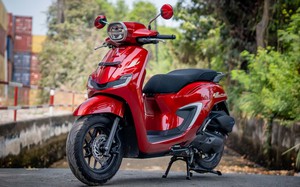 Vừa về đại lý bản đời mới của xe ga Honda đẹp như Vespa: 1 lít xăng đi 45km, có phanh 
