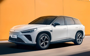 Rao Lynk & Co 05 rẻ hơn gần 400 triệu đồng so với lăn bánh mới, người bán cho biết odo chỉ 7.000km, sử dụng được 10 tháng- Ảnh 7.