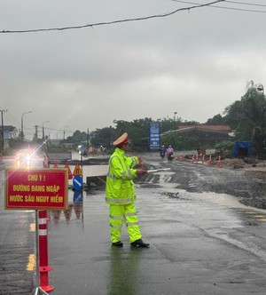 Cục CSGT ra thông báo khẩn liên quan Bão số 10