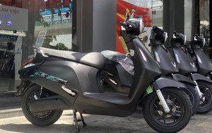 Vừa ra mắt Việt Nam xe tay ga đời mới dân phượt sẽ thích mê: Người lái có tựa lưng, cốp có ty thủy lực - Ảnh 9.