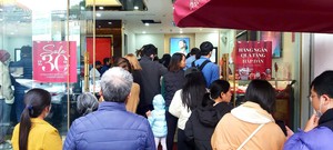 Ph&aacute;t hiện 59 tờ 500K v&agrave; 100 tờ 100K nằm chơ vơ trong khe c&acirc;y ATM của MB Bank: Ng&acirc;n h&agrave;ng v&agrave; c&ocirc;ng an d&ugrave;ng nhiều biện ph&aacute;p nghiệp vụ v&agrave;o cuộc - Ảnh 2.