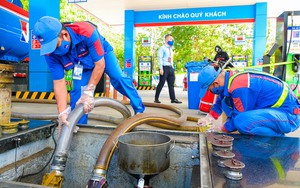Đột ph&aacute; từ Singapore: Chế tạo th&agrave;nh c&ocirc;ng pin mặt trời mỏng kh&ocirc;ng tưởng, như "t&agrave;ng h&igrave;nh" - Ảnh 3.