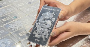 Gi&aacute; v&agrave;ng SJC v&agrave; v&agrave;ng nhẫn h&ocirc;m nay 14/7: Đột ngột lao dốc kh&ocirc;ng phanh, x&oacute;a sổ mọi t&iacute;ch lũy - Ảnh 3.