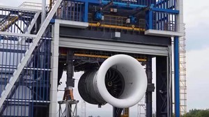 Ch&iacute;nh ph&ograve;ng kh&ocirc;ng Nga bắn hạ Su-57D sau khi bị Ukraine bẻ kh&oacute;a hệ thống chỉ huy? - Ảnh 2.
