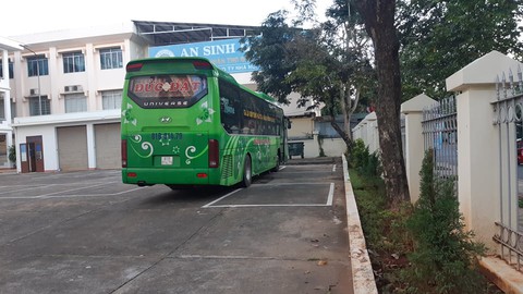 Xe khách giường nằm vận chuyển 1,7 tấn nội tạng không rõ nguồn gốc - Ảnh 1. Xe khách giường nằm vận chuyển 1,7 tấn nội tạng không rõ nguồn gốc - Ảnh 1.