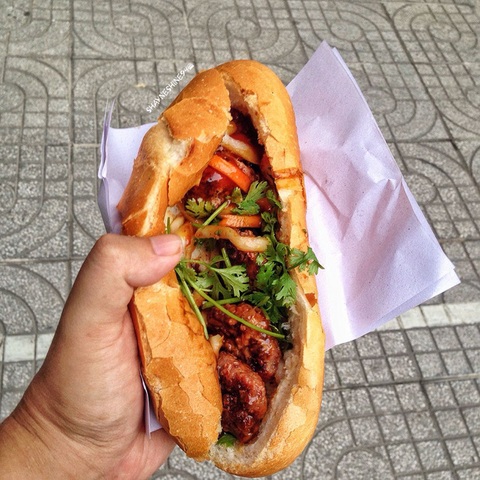 Điểm danh 4 xe bánh mì đỉnh của chóp ở Sài Gòn, chỉ mới nghe thôi là muốn thưởng thức ngay - Ảnh 9. Điểm danh 4 xe bánh mì đỉnh của chóp ở Sài Gòn, chỉ mới nghe thôi là muốn thưởng thức ngay - Ảnh 9.
