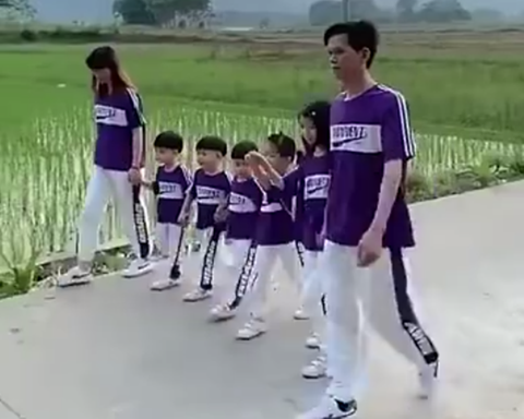 Đã sinh 3 con gái nên cặp vợ chồng muốn có thêm con trai, kết quả ngoài sức mong đợi khiến cả nhà dở khóc dở cười - Ảnh 4. Đã sinh 3 con gái nên cặp vợ chồng muốn có thêm con trai, kết quả ngoài sức mong đợi khiến cả nhà dở khóc dở cười - Ảnh 4.