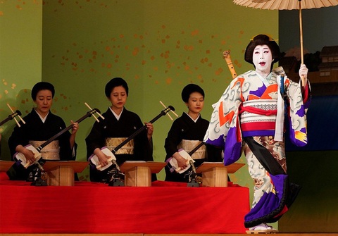 Geisha Nhật Bản và những sự thật bị người đời hiểu nhầm: Không phải là kỹ nữ! - Ảnh 3. Geisha Nhật Bản và những sự thật bị người đời hiểu nhầm: Không phải là kỹ nữ! - Ảnh 3.