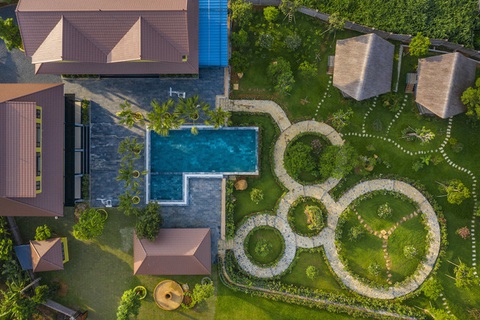 Vì đam mê và thích tụ tập, người phụ nữ này mua 6000m2 đất ở Ba Vì xây cả một resort mini sang chảnh để tận hưởng cuộc sống nghỉ dưỡng cho gia đình - Ảnh 8. Vì đam mê và thích tụ tập, người phụ nữ này mua 6000m2 đất ở Ba Vì xây cả một resort mini sang chảnh để tận hưởng cuộc sống nghỉ dưỡng cho gia đình - Ảnh 8.