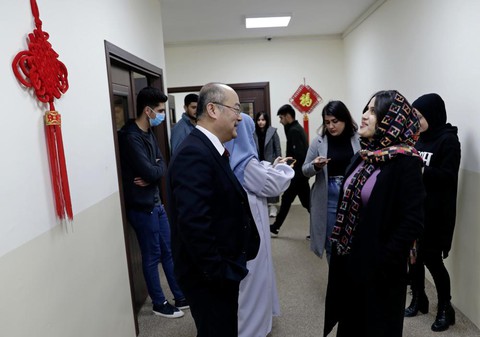 Quyền lực mềm của Trung Quốc tại Iraq: Biết tiếng sẽ có việc làm - Ảnh 1. Quyền lực mềm của Trung Quốc tại Iraq: Biết tiếng sẽ có việc làm - Ảnh 1.