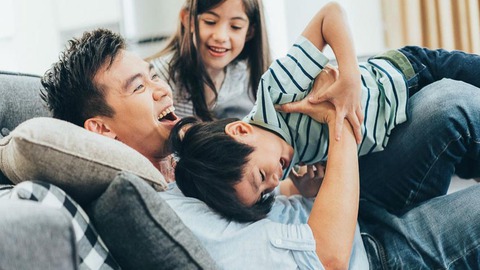 6 cách xây dựng quan hệ tốt đẹp giữa cha mẹ và con cái - Ảnh 2. 6 cách xây dựng quan hệ tốt đẹp giữa cha mẹ và con cái - Ảnh 2.