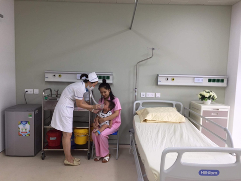 Chuyên gia hướng dẫn cách phòng tránh bội nhiễm vi khuẩn sau mắc Adenovirus - Ảnh 1. Chuyên gia hướng dẫn cách phòng tránh bội nhiễm vi khuẩn sau mắc Adenovirus - Ảnh 1.