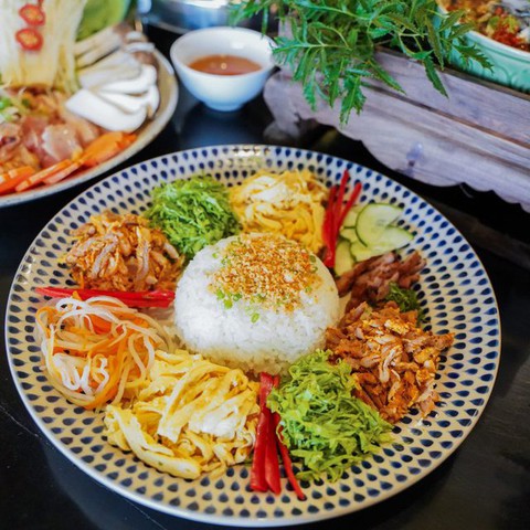 Cơm âm phủ: Nét mộc mạc ẩn chứa sự thanh tao độc đáo chỉ có ở xứ Huế - Ảnh 3. Cơm âm phủ: Nét mộc mạc ẩn chứa sự thanh tao độc đáo chỉ có ở xứ Huế - Ảnh 3.