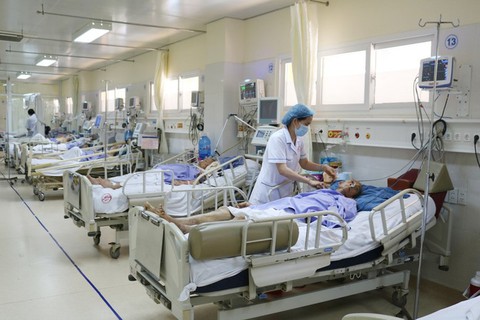 Giám đốc Bệnh viện Bạch Mai chỉ ra những vấn đề khó khi tự chủ toàn diện - Ảnh 2. Giám đốc Bệnh viện Bạch Mai chỉ ra những vấn đề khó khi tự chủ toàn diện - Ảnh 2.