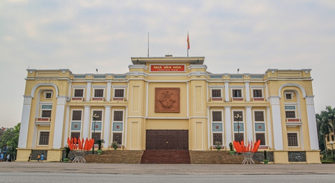 Tỉnh nhỏ thứ 2 Việt Nam nhưng thu ngân sách bằng 7 tỉnh khác cộng lại - Ảnh 2. Tỉnh nhỏ thứ 2 Việt Nam nhưng thu ngân sách bằng 7 tỉnh khác cộng lại - Ảnh 2.