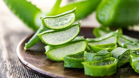 Những loại thảo dược nuôi dưỡng tóc hiệu quả sau tuổi 30 - Ảnh 1. Những loại thảo dược nuôi dưỡng tóc hiệu quả sau tuổi 30 - Ảnh 1.