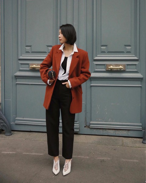 10 cách diện blazer màu sắc không lo sến - Ảnh 5. 10 cách diện blazer màu sắc không lo sến - Ảnh 5.