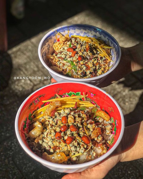 Chỉ trong 24h có thể đi hết các địa điểm đình đám xứ Huế lại còn “ăn sạch” những món đặc sản: Có tin được không? - Ảnh 30. Chỉ trong 24h có thể đi hết các địa điểm đình đám xứ Huế lại còn “ăn sạch” những món đặc sản: Có tin được không? - Ảnh 30.
