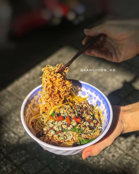Chỉ trong 24h có thể đi hết các địa điểm đình đám xứ Huế lại còn “ăn sạch” những món đặc sản: Có tin được không? - Ảnh 31. Chỉ trong 24h có thể đi hết các địa điểm đình đám xứ Huế lại còn “ăn sạch” những món đặc sản: Có tin được không? - Ảnh 31.
