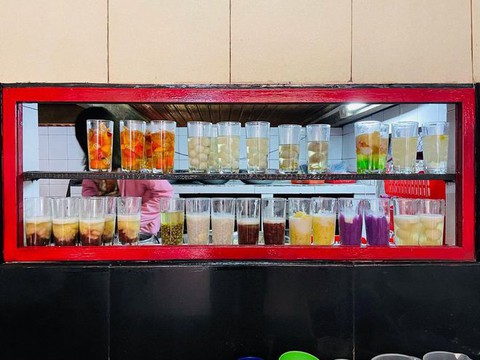 Chỉ trong 24h có thể đi hết các địa điểm đình đám xứ Huế lại còn “ăn sạch” những món đặc sản: Có tin được không? - Ảnh 37. Chỉ trong 24h có thể đi hết các địa điểm đình đám xứ Huế lại còn “ăn sạch” những món đặc sản: Có tin được không? - Ảnh 37.