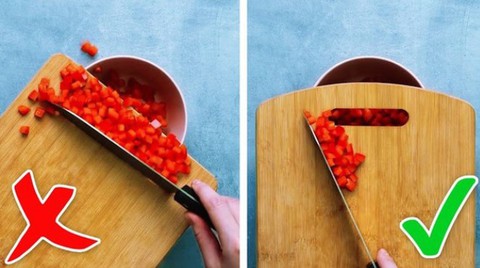 Không phải để treo, hóa ra lỗ nhỏ trên thớt có tác dụng này - Ảnh 1. Không phải để treo, hóa ra lỗ nhỏ trên thớt có tác dụng này - Ảnh 1.