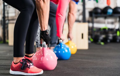 Bài tập cho nam giới “đốt mỡ” nhanh, căng cơ khỏe trong 7 phút - Ảnh 2. Bài tập cho nam giới “đốt mỡ” nhanh, căng cơ khỏe trong 7 phút - Ảnh 2.