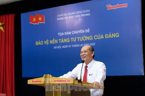 Chuyên gia phân tích việc Quyền Bộ trưởng Đào Hồng Lan không có chuyên môn y tế - Ảnh 2. Chuyên gia phân tích việc Quyền Bộ trưởng Đào Hồng Lan không có chuyên môn y tế - Ảnh 2.