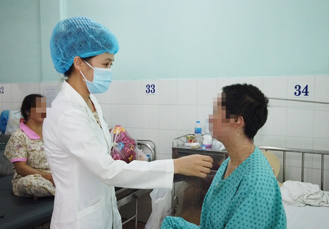 Uống 7 loại thực phẩm chức năng thải độc, cô gái trẻ bị nhiễm độc nặng - Ảnh 1. Uống 7 loại thực phẩm chức năng thải độc, cô gái trẻ bị nhiễm độc nặng - Ảnh 1.