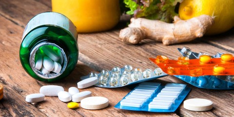 Cô gái trẻ bị nhiễm độc nặng sau khi bỏ ra 5 triệu mua thực phẩm chức năng - Ảnh 1. Cô gái trẻ bị nhiễm độc nặng sau khi bỏ ra 5 triệu mua thực phẩm chức năng - Ảnh 1.