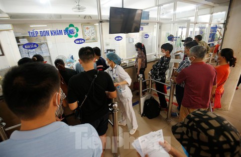 Vỡ mô hình bệnh viện tự chủ: Bài toán khó với bệnh viện công lập - Ảnh 1. Vỡ mô hình bệnh viện tự chủ: Bài toán khó với bệnh viện công lập - Ảnh 1.