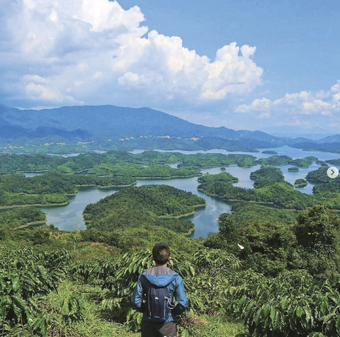 Mãn nhãn trước những cảnh đẹp được ví như “vịnh Hạ Long thu nhỏ” trên khắp đất nước - Ảnh 5. Mãn nhãn trước những cảnh đẹp được ví như “vịnh Hạ Long thu nhỏ” trên khắp đất nước - Ảnh 5.
