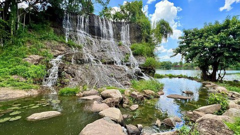 Mãn nhãn trước những cảnh đẹp được ví như “vịnh Hạ Long thu nhỏ” trên khắp đất nước - Ảnh 10. Mãn nhãn trước những cảnh đẹp được ví như “vịnh Hạ Long thu nhỏ” trên khắp đất nước - Ảnh 10.