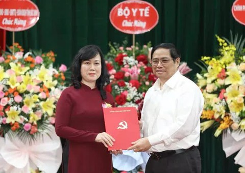Bộ Nội vụ nói gì về quy trình bổ nhiệm bà Đào Hồng Lan làm Quyền Bộ trưởng Y tế? - Ảnh 1. Bộ Nội vụ nói gì về quy trình bổ nhiệm bà Đào Hồng Lan làm Quyền Bộ trưởng Y tế? - Ảnh 1.