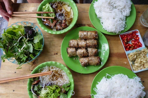Cặp đôi người Úc đi khắp thế giới chia sẻ: Việt Nam là quốc gia chúng tôi yêu thích nhất - Ảnh 16. Cặp đôi người Úc đi khắp thế giới chia sẻ: Việt Nam là quốc gia chúng tôi yêu thích nhất - Ảnh 16.