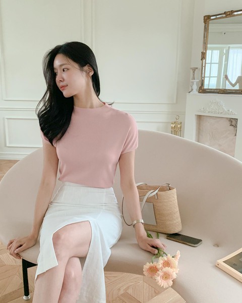 10 cách diện chân váy bút chì thanh lịch - Ảnh 6. 10 cách diện chân váy bút chì thanh lịch - Ảnh 6.