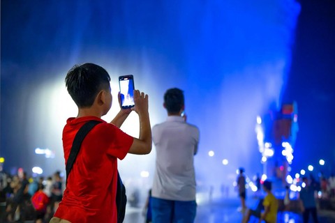 Vẻ đẹp Đà Nẵng về đêm trong mắt khách du lịch - Ảnh 7. Vẻ đẹp Đà Nẵng về đêm trong mắt khách du lịch - Ảnh 7.