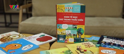 Cậu bé 10 tuổi dịch hàng chục đầu sách bán chạy - Ảnh 1. Cậu bé 10 tuổi dịch hàng chục đầu sách bán chạy - Ảnh 1.