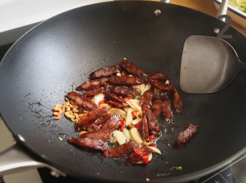 Bữa sáng làm bún xào cả nhà ăn vừa lạ miệng lại đủ chất! - Ảnh 4. Bữa sáng làm bún xào cả nhà ăn vừa lạ miệng lại đủ chất! - Ảnh 4.