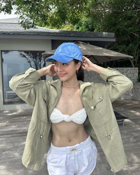 Mỹ nhân Thái Lan diện bikini thả dáng ở biển Ninh Thuận - Ảnh 17. Mỹ nhân Thái Lan diện bikini thả dáng ở biển Ninh Thuận - Ảnh 17.