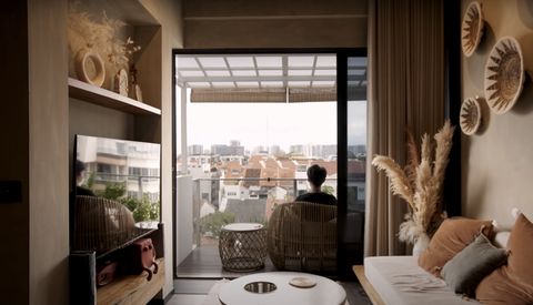 Chàng trai tự sửa căn penthouse cho 3 người ở: “Nhà không lớn nhưng đủ tốt với gia đình tôi” - Ảnh 5. Chàng trai tự sửa căn penthouse cho 3 người ở: “Nhà không lớn nhưng đủ tốt với gia đình tôi” - Ảnh 5.