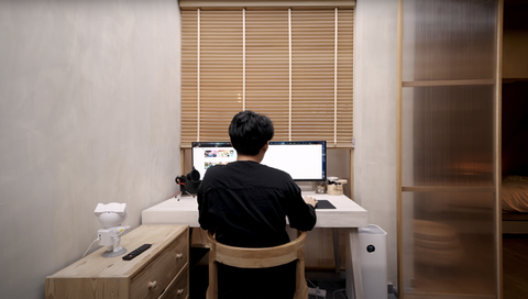 Chàng trai tự sửa căn penthouse cho 3 người ở: “Nhà không lớn nhưng đủ tốt với gia đình tôi” - Ảnh 13. Chàng trai tự sửa căn penthouse cho 3 người ở: “Nhà không lớn nhưng đủ tốt với gia đình tôi” - Ảnh 13.