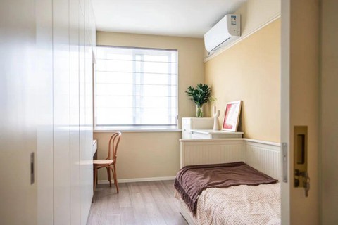 Con gái cải tạo lại căn hộ 53m2 từ 2 thành 3 phòng ngủ giúp bố mẹ già sinh hoạt thuận tiện hơn - Ảnh 9. Con gái cải tạo lại căn hộ 53m2 từ 2 thành 3 phòng ngủ giúp bố mẹ già sinh hoạt thuận tiện hơn - Ảnh 9.