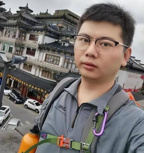 Thương tình giúp đỡ thiếu niên tội nghiệp, 18 năm sau người phụ nữ được báo ân với số tiền khó hiểu - Ảnh 1. Thương tình giúp đỡ thiếu niên tội nghiệp, 18 năm sau người phụ nữ được báo ân với số tiền khó hiểu - Ảnh 1.