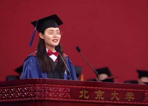 Nộp hơn 300 hồ sơ nhưng chỉ một nơi nhận, nữ sinh sốc ngang: Cử nhân Bắc Đại mà làm việc này? - Ảnh 2. Nộp hơn 300 hồ sơ nhưng chỉ một nơi nhận, nữ sinh sốc ngang: Cử nhân Bắc Đại mà làm việc này? - Ảnh 2.