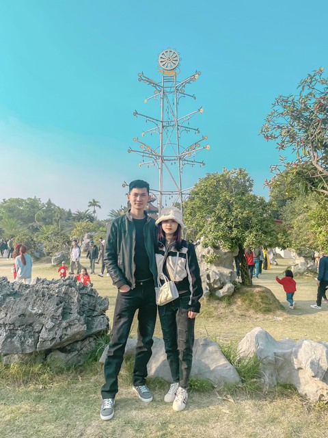 Bức ảnh chú bộ đội chở người yêu gây bão 3 năm trước và chuyện tình sóng gió - Ảnh 3. Bức ảnh chú bộ đội chở người yêu gây bão 3 năm trước và chuyện tình sóng gió - Ảnh 3.